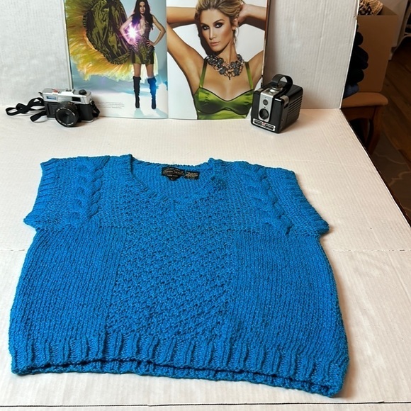 Sweaters - Vintage Jeanne Pierre hand knit sweater